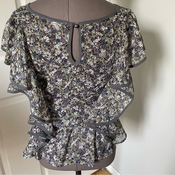 Scoop neck peplum top with vertical ruffles - Picture 3 of 7